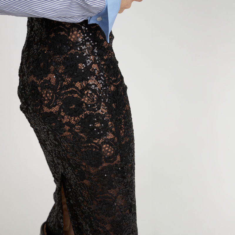 STELLA NOVA Delicate Lace Pencil Skirt in Black