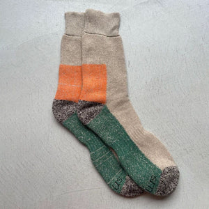 Ladies Lyle Gloaming Socks in Oatmeal/Orange/Green