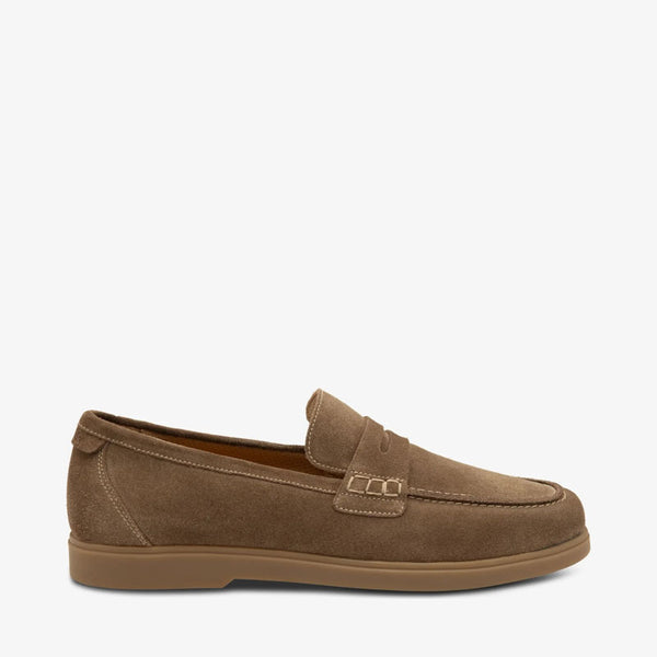 LOAKE Lucca Suede Loafers in Flint