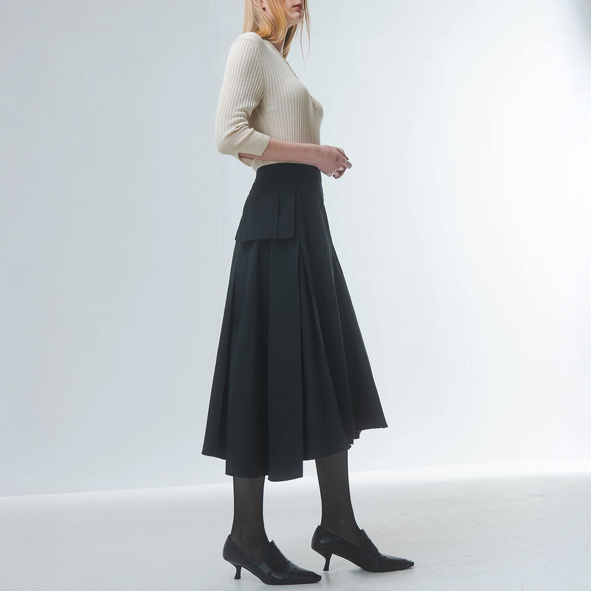 EMIN PAUL Black Cargo Pocket Skirt in Black