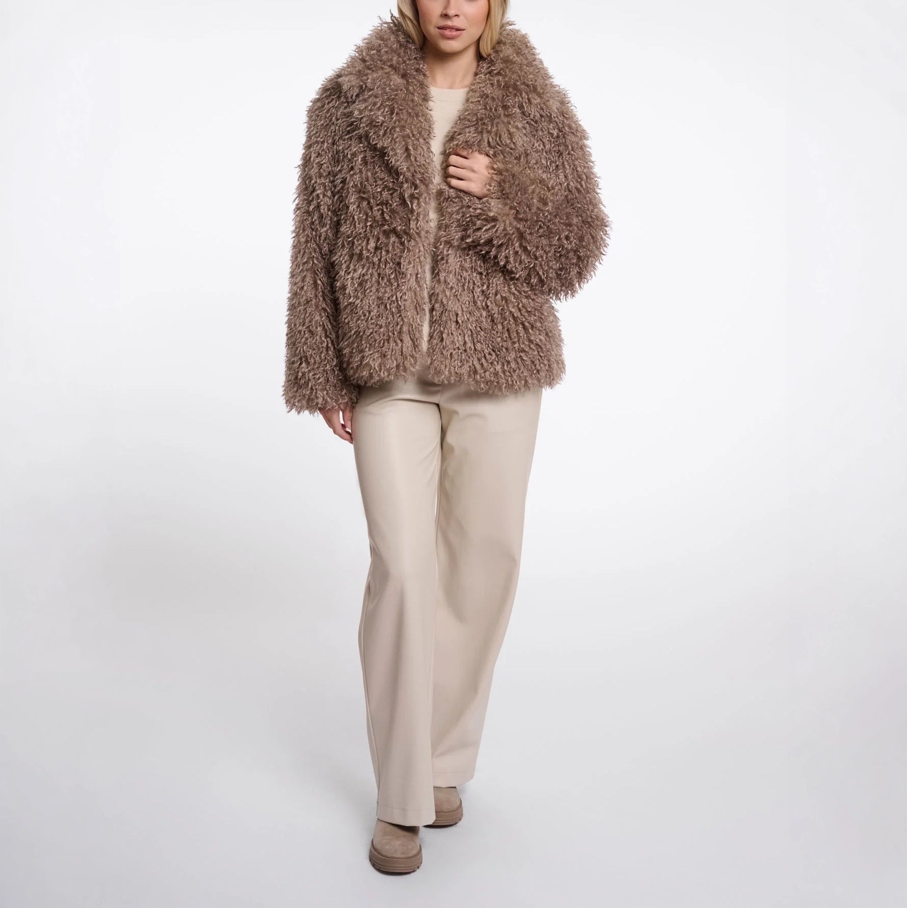 RINO & PELLE Lias Jacket with Revere Collar in Mocha Latte