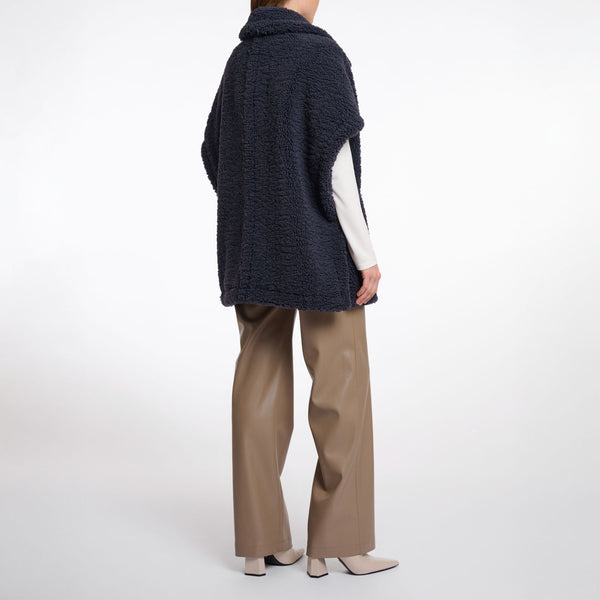 RINO & PELLE Luca Teddy Cape in Night Grey