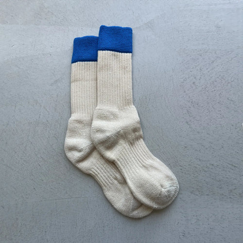 IVY ELLIS The Meyer Men’s Crew Length Socks in Blue & Vintage Cream