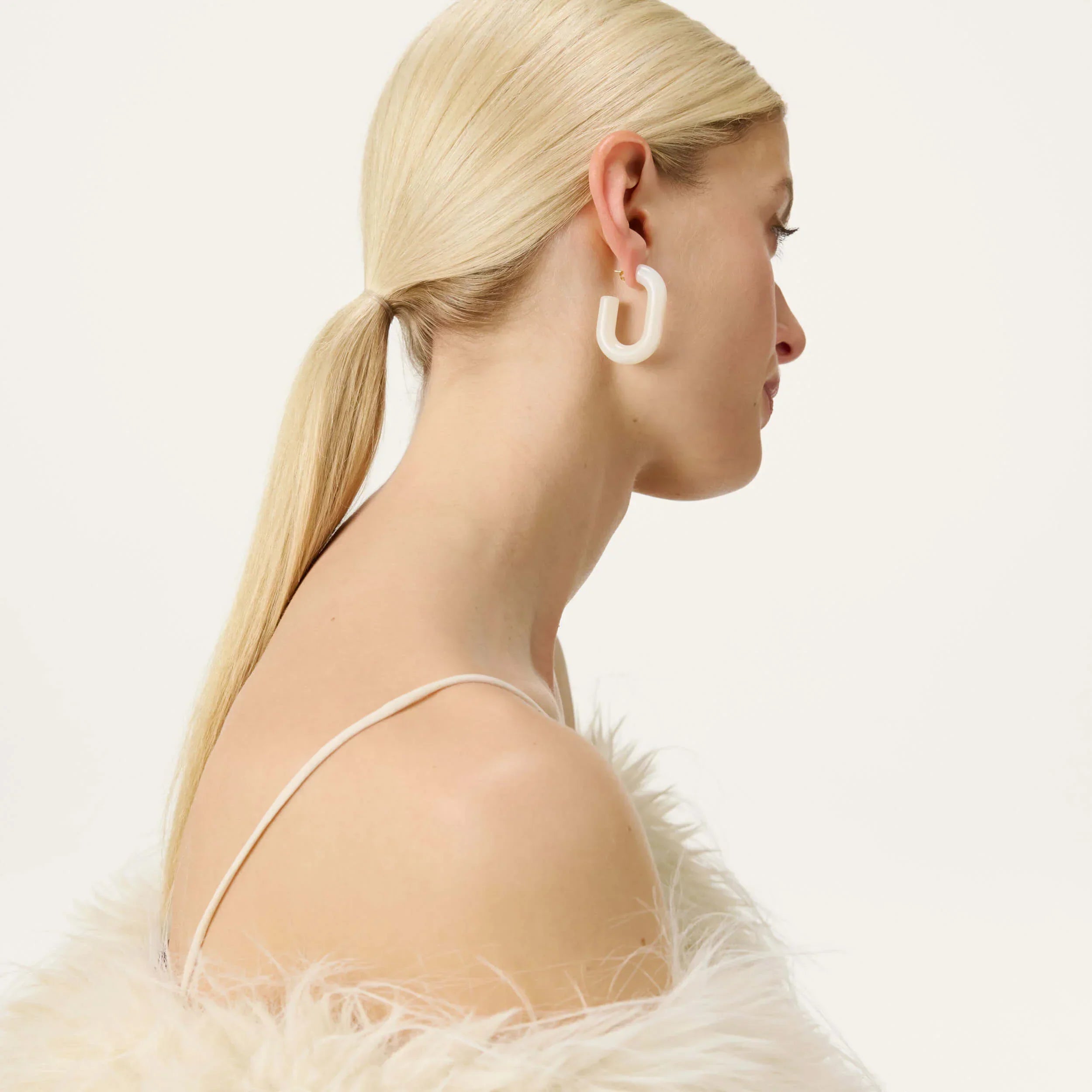 VANESSA BARONI New Oval Earrings in Pearl Marble