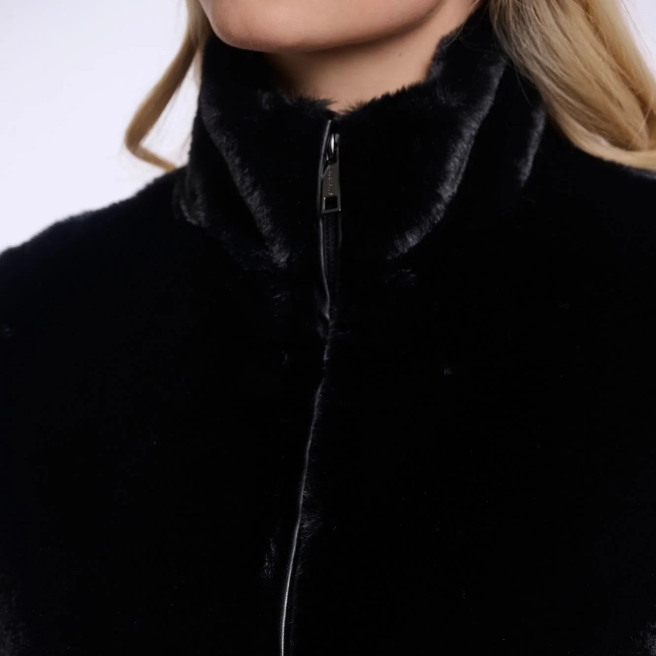 RINO & PELLE Nikki Short Faux Fur Gilet in Black