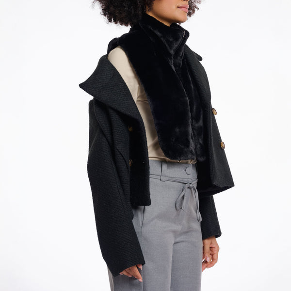 RINO & PELLE Nura Reversible Bib with Faux Fur in Black