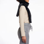 RINO & PELLE Nura Reversible Bib with Faux Fur in Black