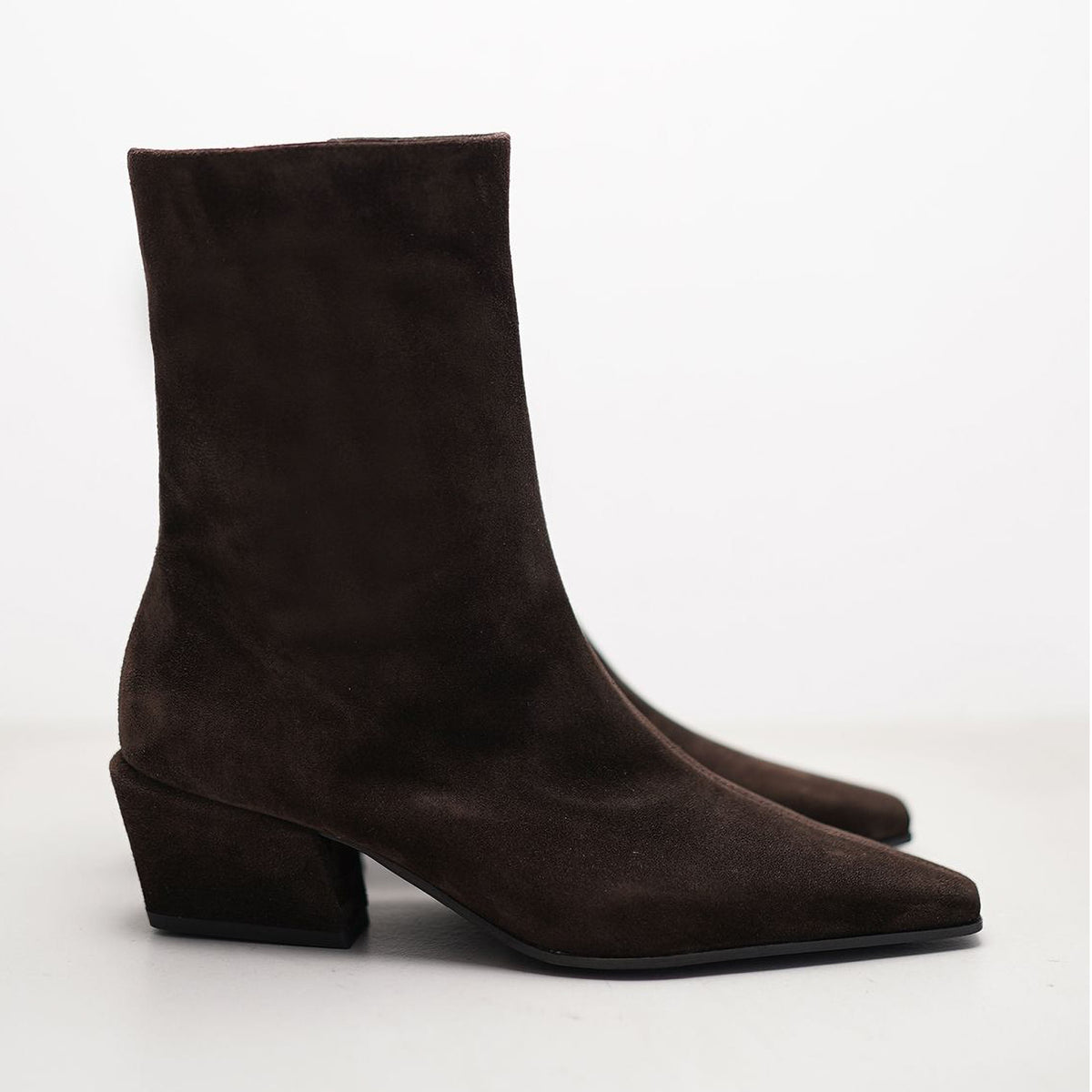 KENNEL & SCHMENGER Nyla Suede Boots  in Brown