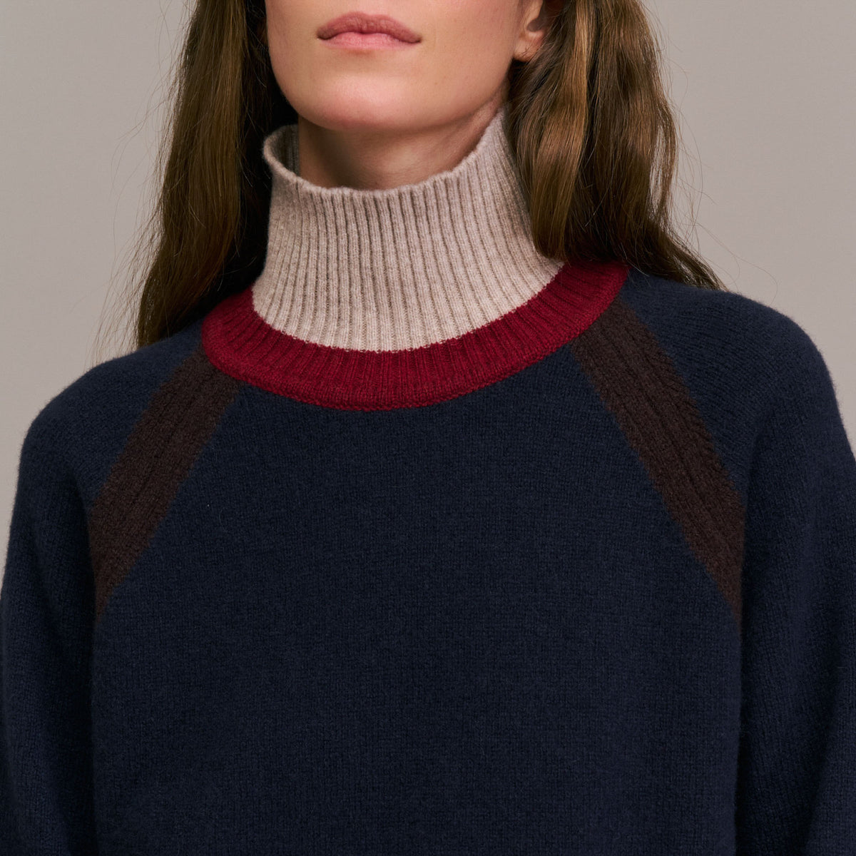 DIEGA Pulimo Extra Fine Merino Turtle Neck in Navy