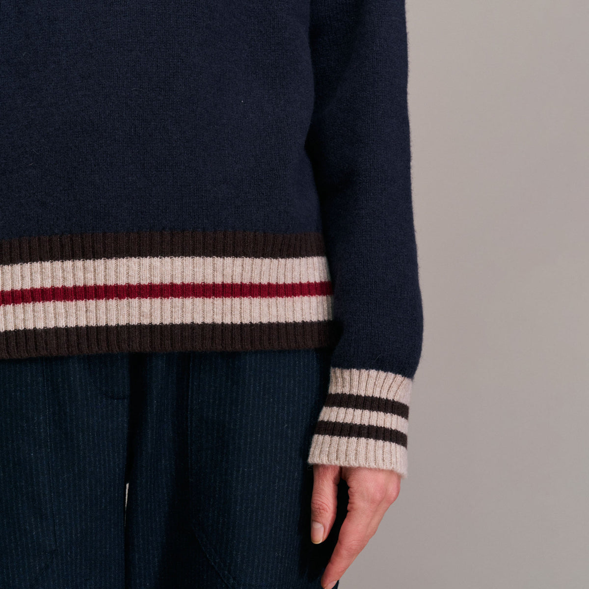 DIEGA Pulimo Extra Fine Merino Turtle Neck in Navy