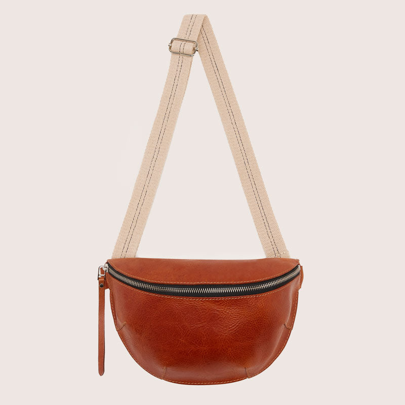 BELLEROSE Rosie Sling Bag in Cognac