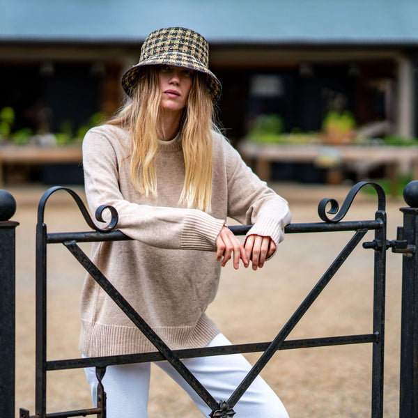 TRAVAUX EN COURS Bob Raffia Hat in Army