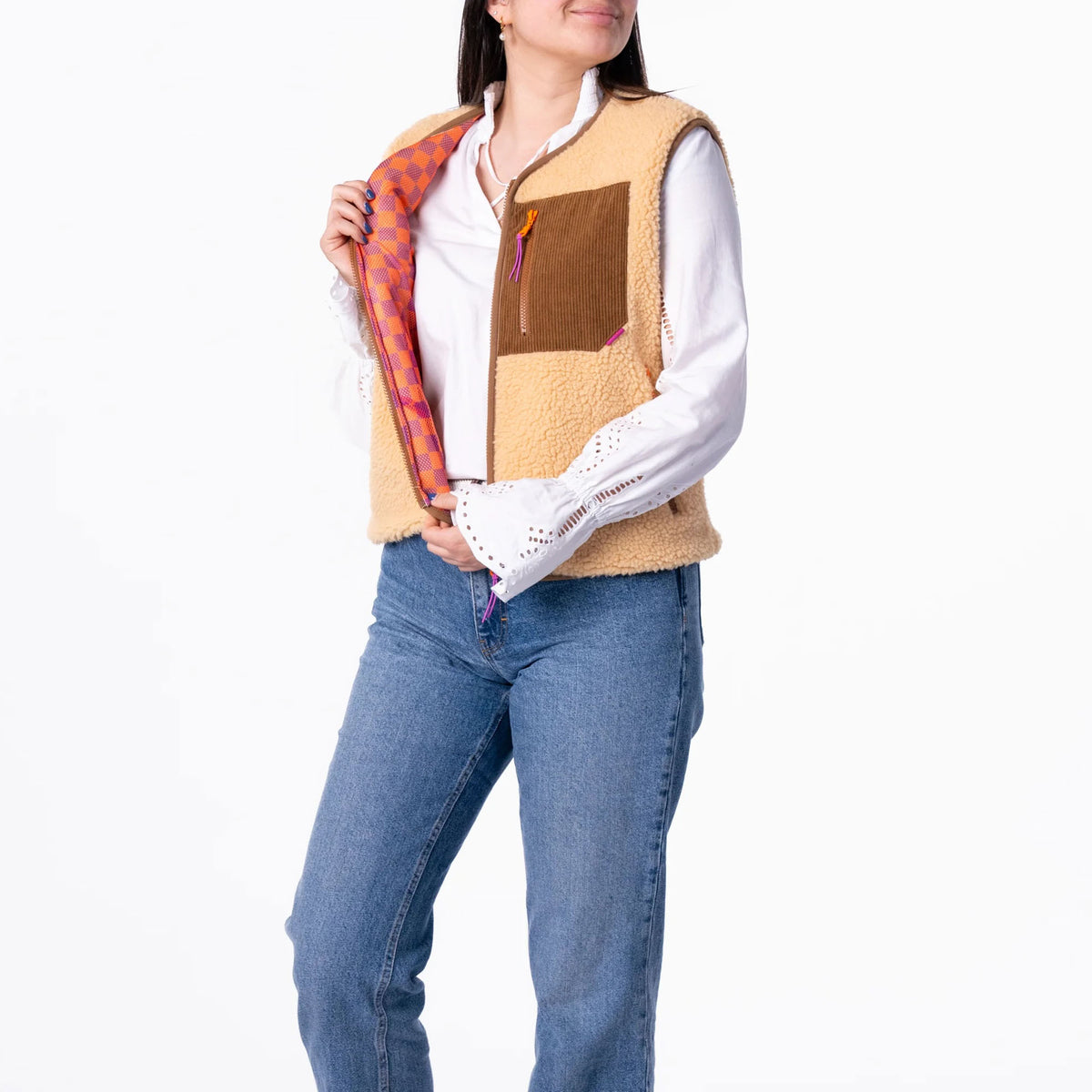 BILLYBELT Women’s Sleeveless Sherpa Zip Jacket in Beige