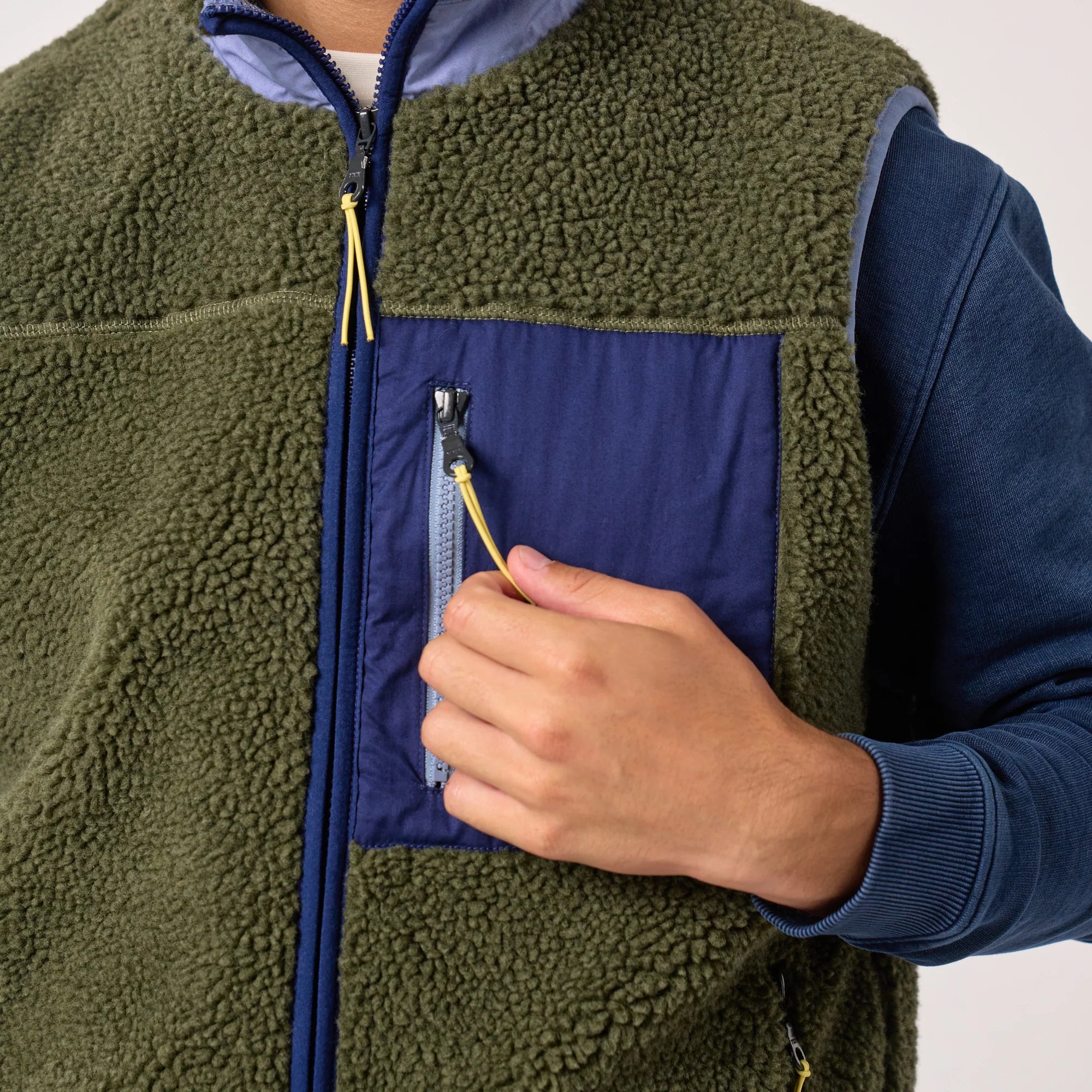 BILLYBELT Sleeveless Sherpa Gilet Jacket in Light Khaki