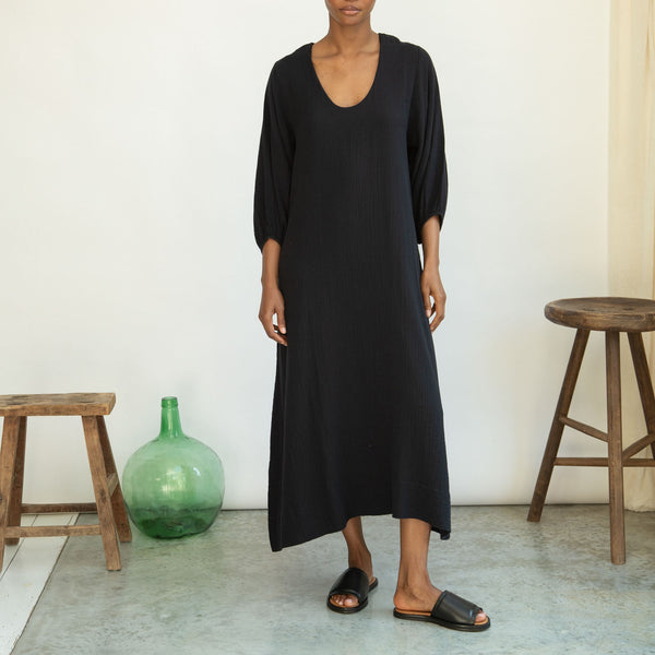 BEAUMONT ORGANIC Henrietta Cheesecloth Dress in Black