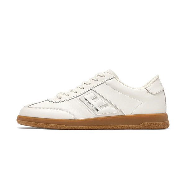 EAST PACIFIC TRADE Santos Sneakers in Off White/Gum