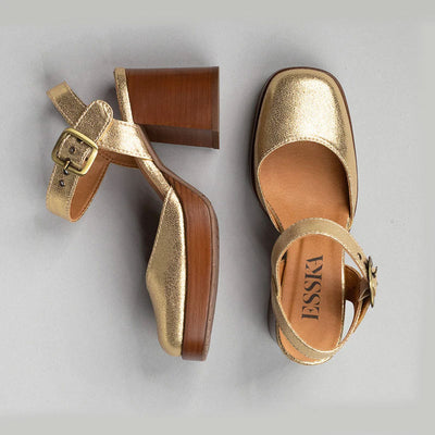 ESSKA Selena Sandals in Wood/Gold