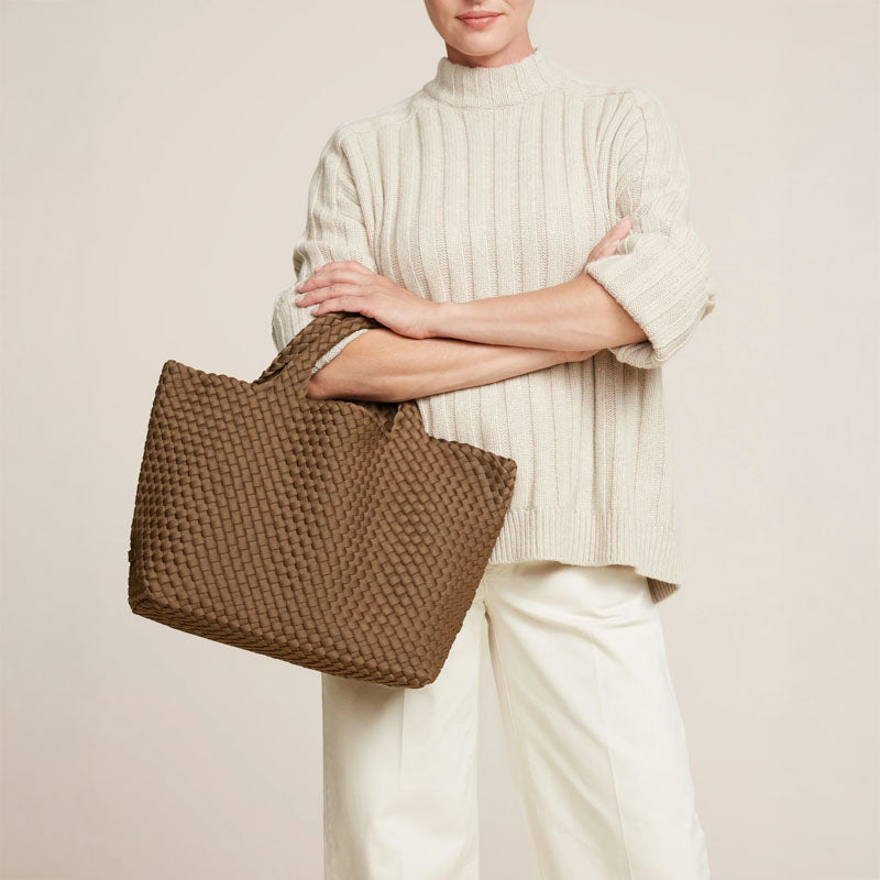 送関込み【NAGHEDI】大人気！ St. Barths Medium Tote St. Barths Medium Tote | Ecru