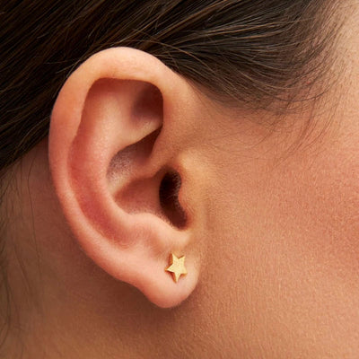 LULU COPENHAGEN Star Earring in Gold