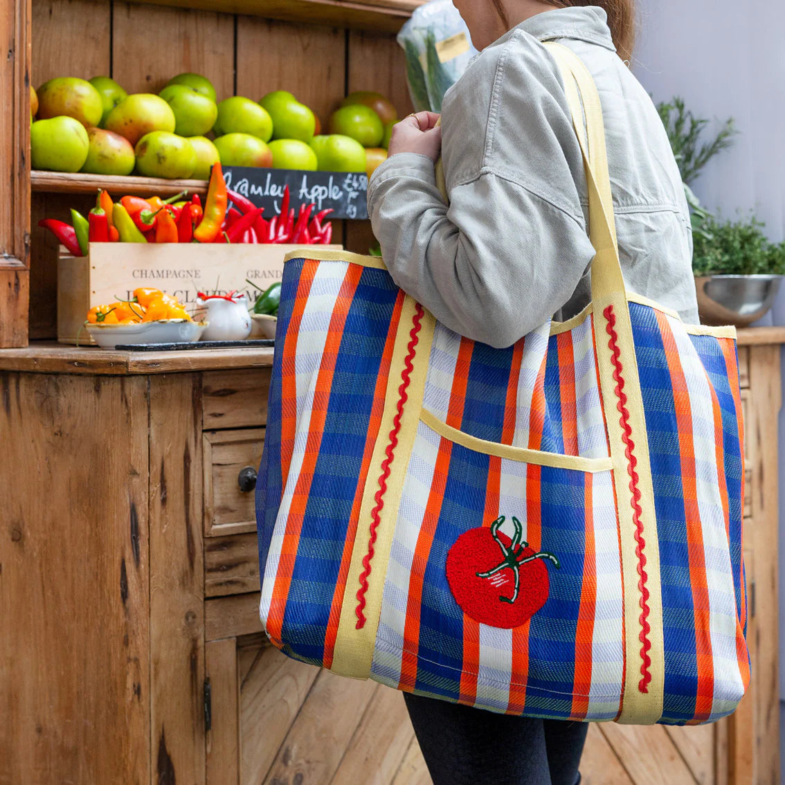TALKING TABLES Tomato Tote Bag in Blue/Yellow