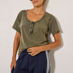 FIVE Scoop Neck Tee Shirt in Leaf