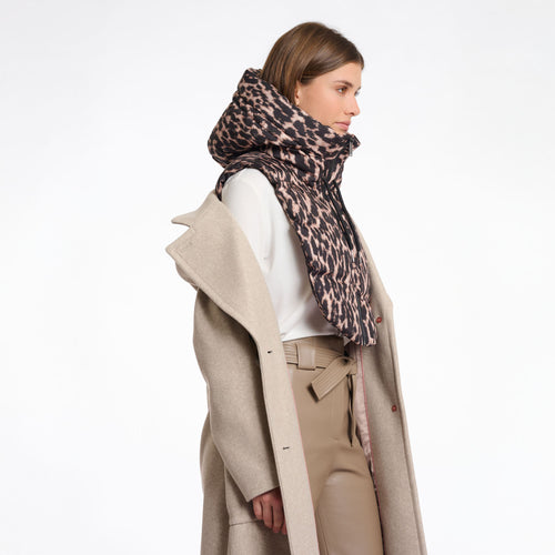 RINO & PELLE Tabita Padded Bib  in Leopard