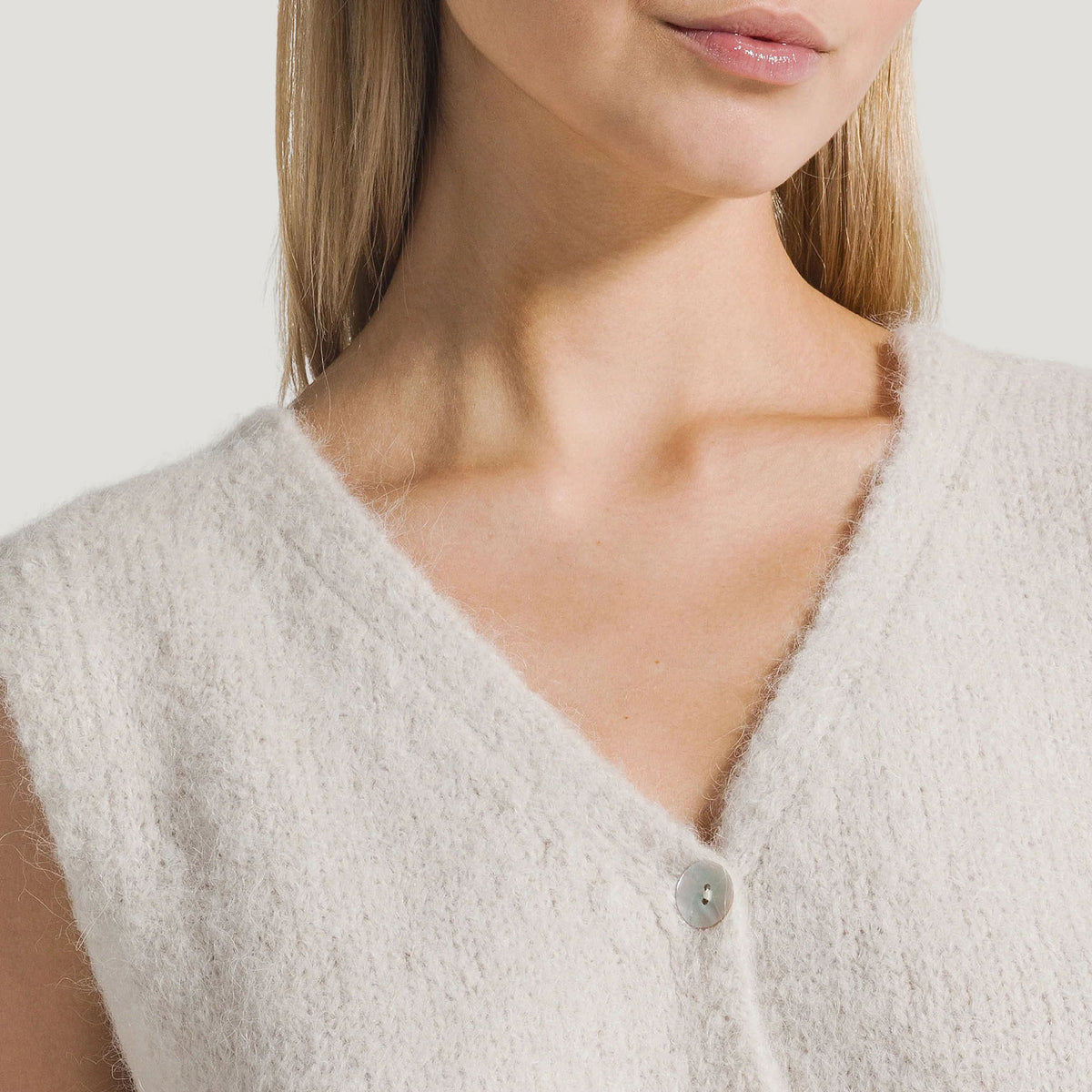 AMERICAN DREAMS Telma Vest in Beige