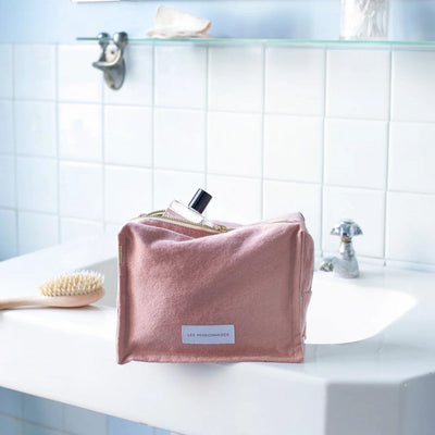 LES PENSIONNAIRES Organic Cotton Cube Toiletry Bag in Rosewood