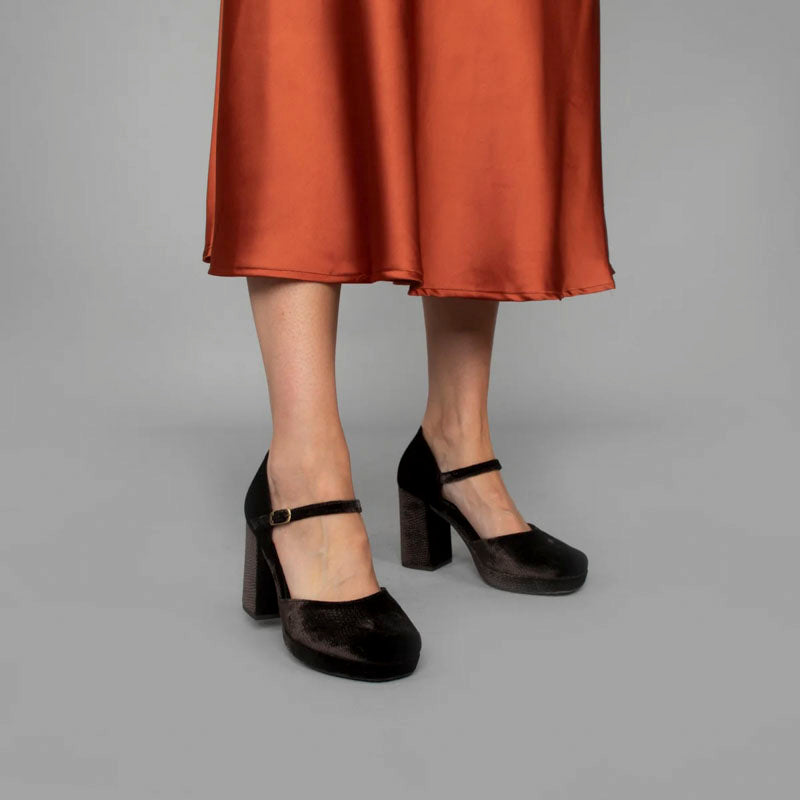 ESSKA Viv High Heeled Shoes in Velvet Carbon