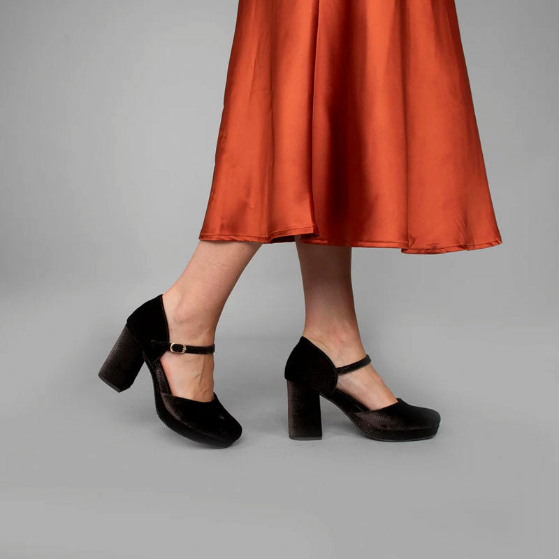 ESSKA Viv High Heeled Shoes in Velvet Carbon