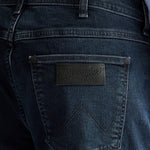 WRANGLER Greensboro Regular Straight Leg Jeans in Iron Blue