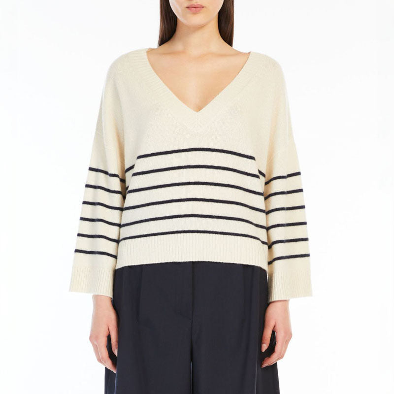 WEEKEND MAX MARA Leva Oversized Cashmere Sweater in Ecru