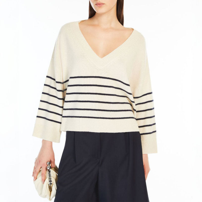 WEEKEND MAX MARA Leva Oversized Cashmere Sweater in Ecru