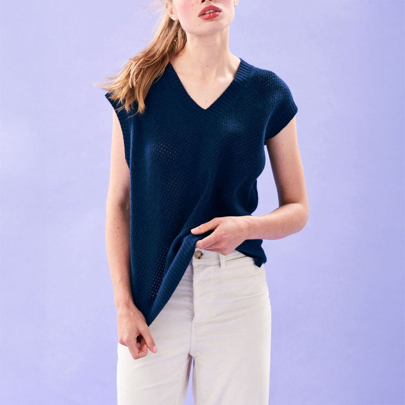 JUMPER 1234 Holey Tank in Navy