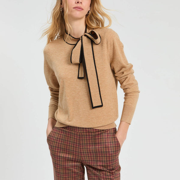 VILAGALLO Lazo Tie Neck Jumper in Beige/Black