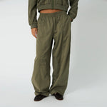 STELLA NOVA Low-Waist Barrel Leg Combat Pants in Dust Olive