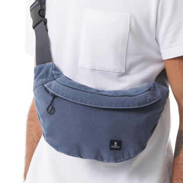 MOUSQUETON Bannou Small Canvas Bag in Thistle Blue