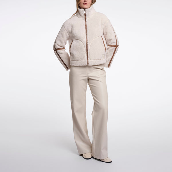 RINO & PELLE Jaydee Teddy Fleece Short Jacket with Zip in Birch