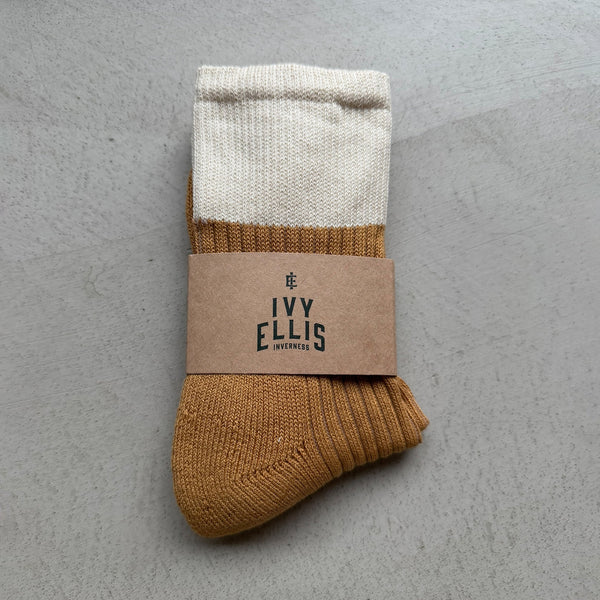 IVY ELLIS The Mokosh Women's Quarter Length Socks in Caramel/Cream