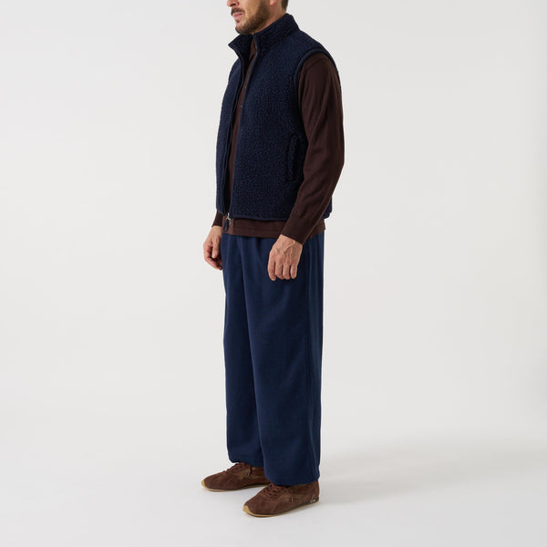 UNIVERSAL WORKS Hep Mountain Gilet in Navy