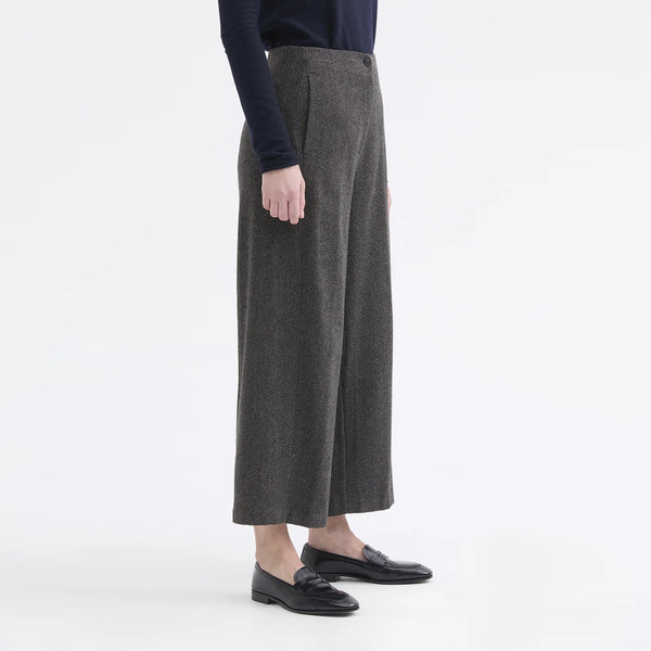 ROSSO35 Tweed Ankle Length Trousers in Dark Grey