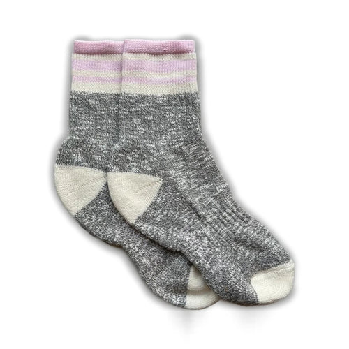 IVY ELLIS Ladies Rosemarkie 1/4 Slubbed Socks in Grey Marl/Baby Pink