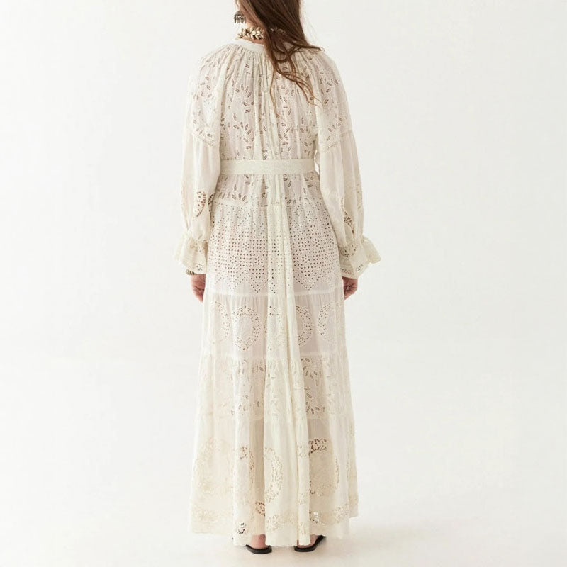 MAISON HOTEL Lilbet Dress in Shell