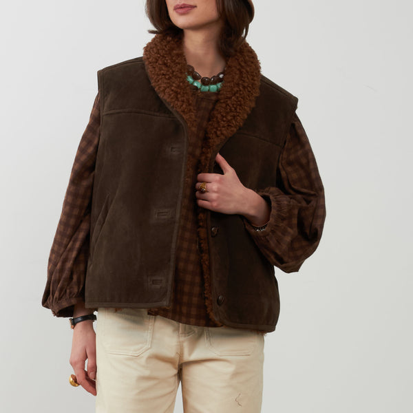 ORFEO Madeline Faux Suede Sheepskin Gilet in Chocolate
