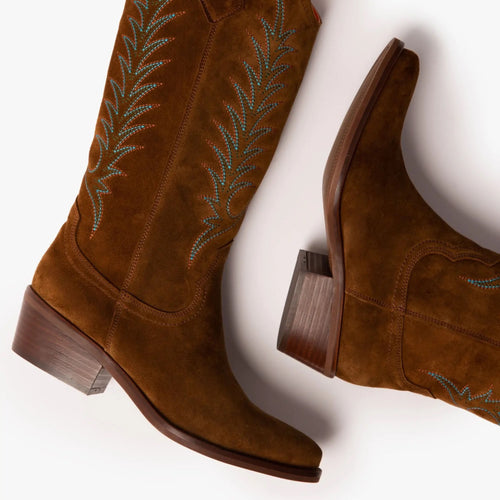 PENELOPE CHILVERS Goldie Embroidered Cowboy Boot in Peat