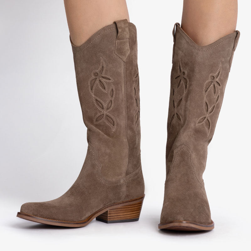PENELOPE CHILVERS Jasmine Embroidered Cowboy Boots in Sesame