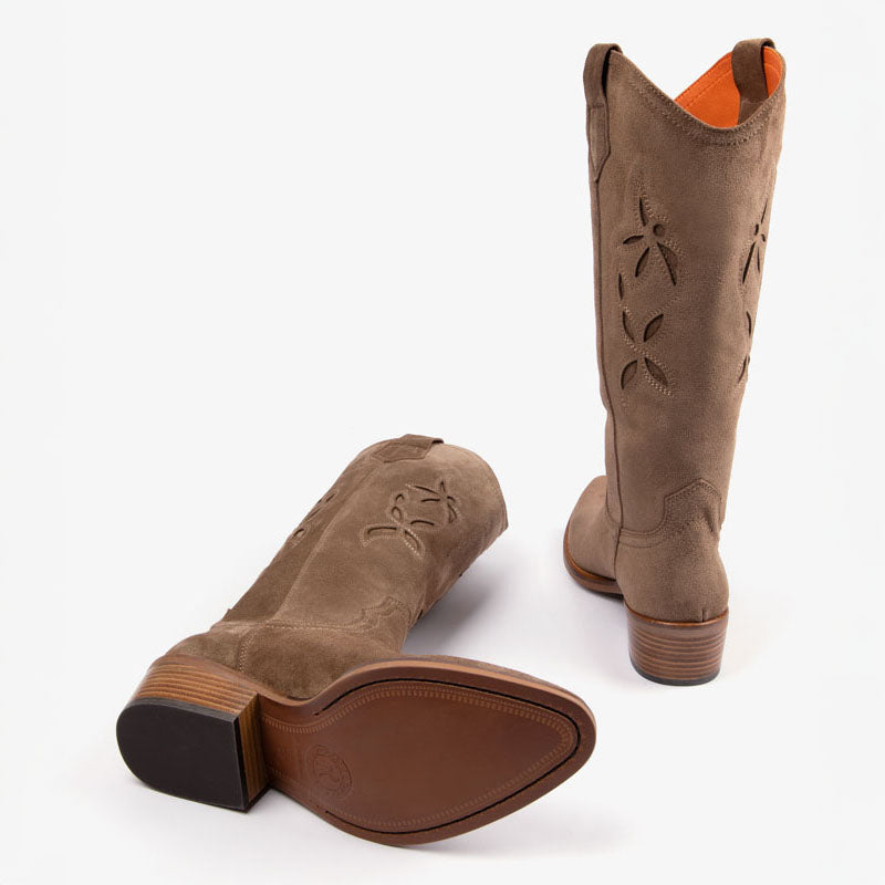 PENELOPE CHILVERS Jasmine Embroidered Cowboy Boots in Sesame