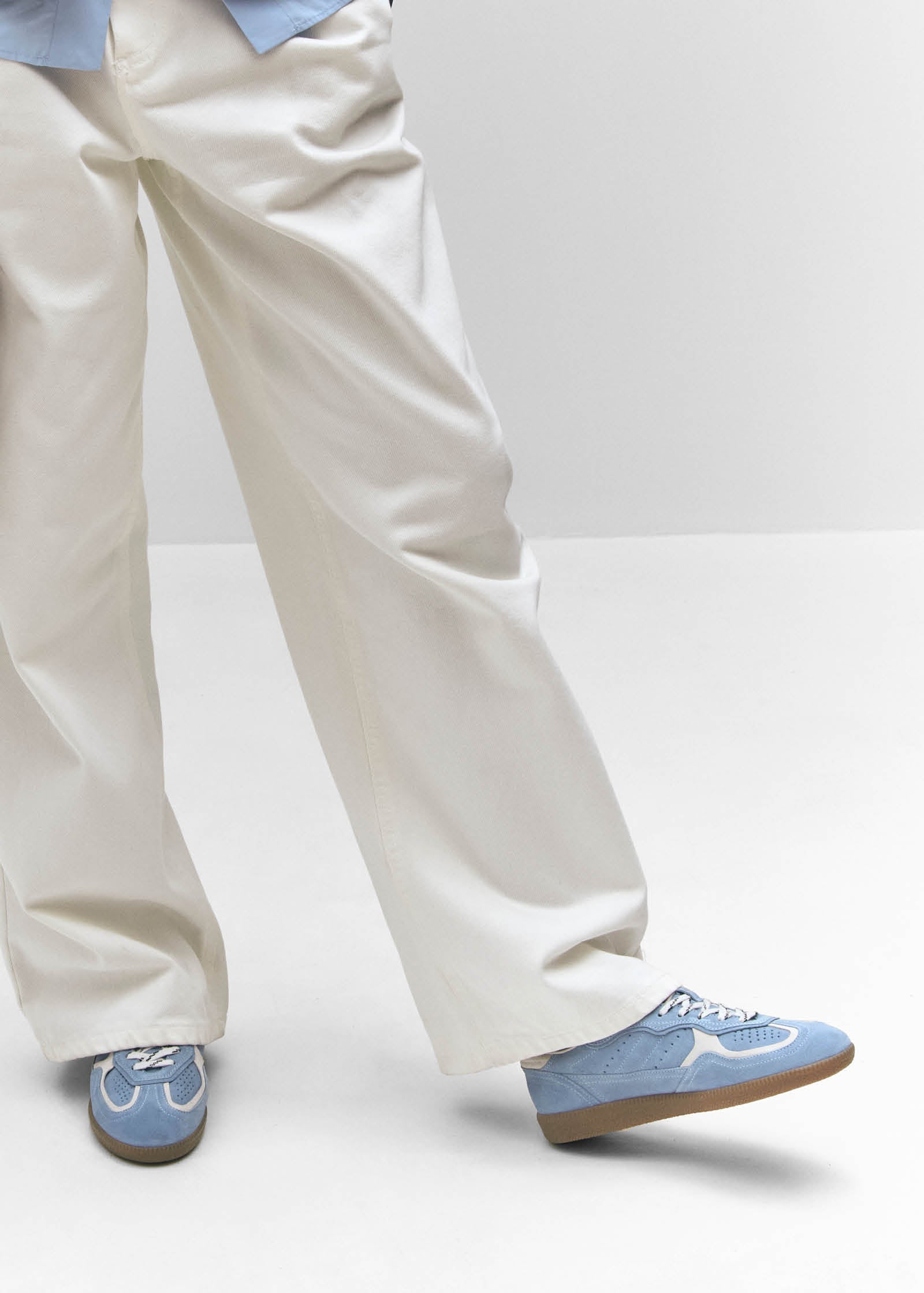 ALOHAS Tb.490 Rife Leather Sneakers in Cornflower Blue/Cream