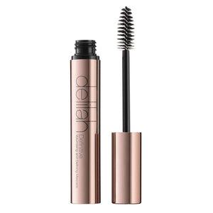 Volumising and Defining Mascara in Carbon