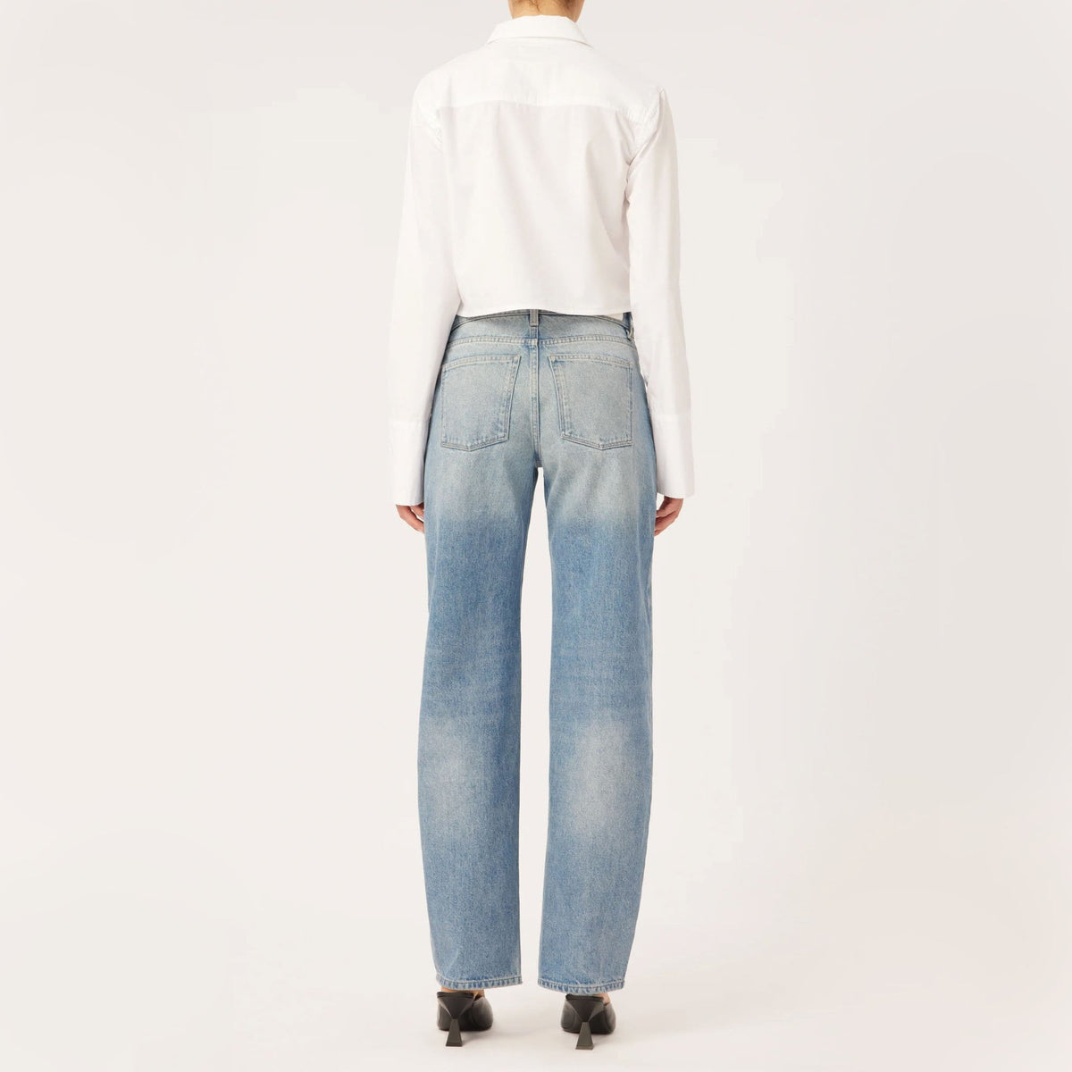 DL1961 Illia Barrel Leg Jeans in Aged Mid